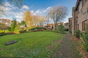 Communal Gardens- click for photo gallery
